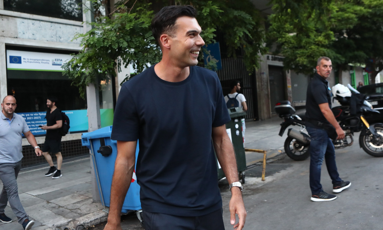 Ολυμπιακός – Κώστας Σλούκας: Μετά από τέσσερις ώρες αποφάσισαν να τα ξαναπούν!