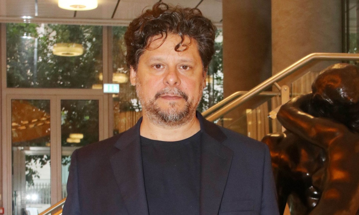 Αυτός είναι ο νέος έρωτας του σκηνοθέτη Λευτέρη Χαρίτου