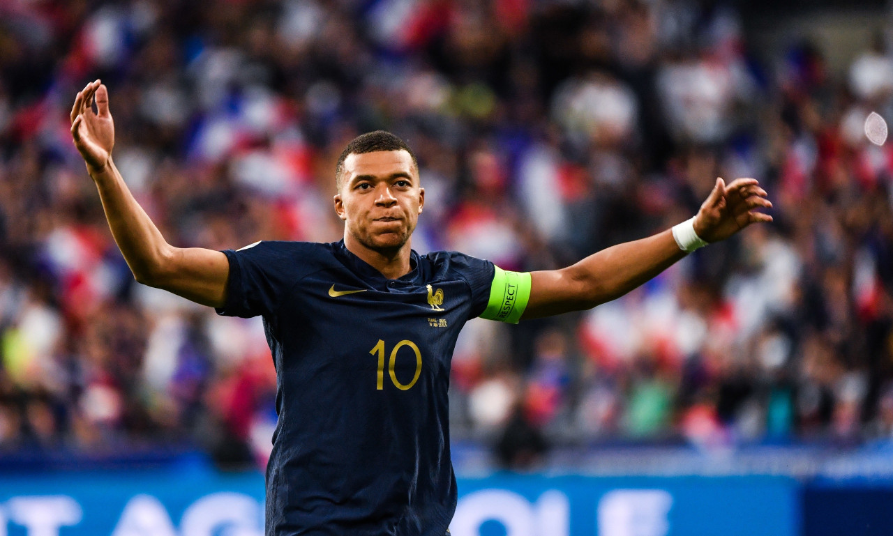 Μεταγραφές, Παρί Σεν Ζερμέν: Αγνοεί το τελεσίγραφο ο Εμπαπέ