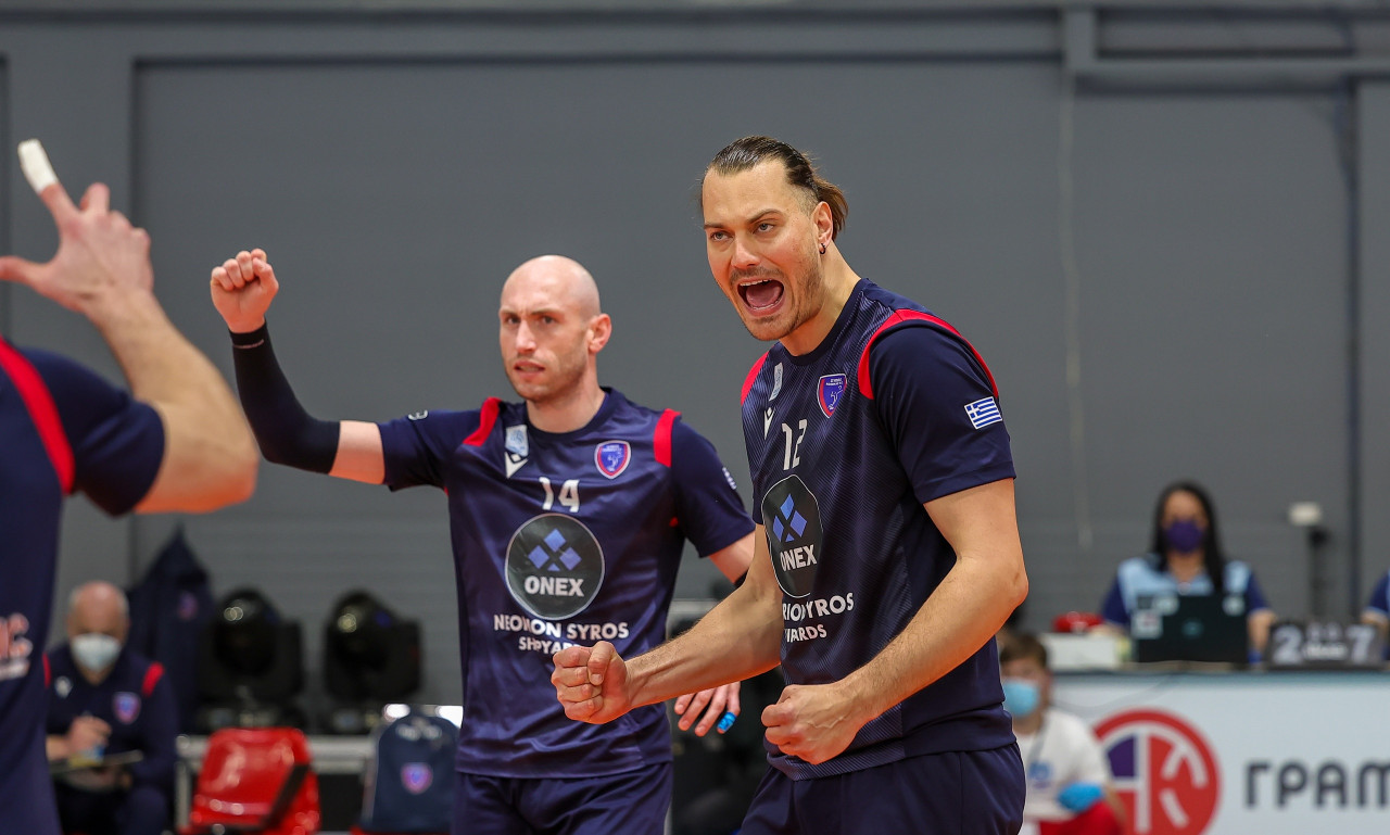 Μεταγραφές, Ολυμπιακός: Επίσημη η επιστροφή Τζούριτς