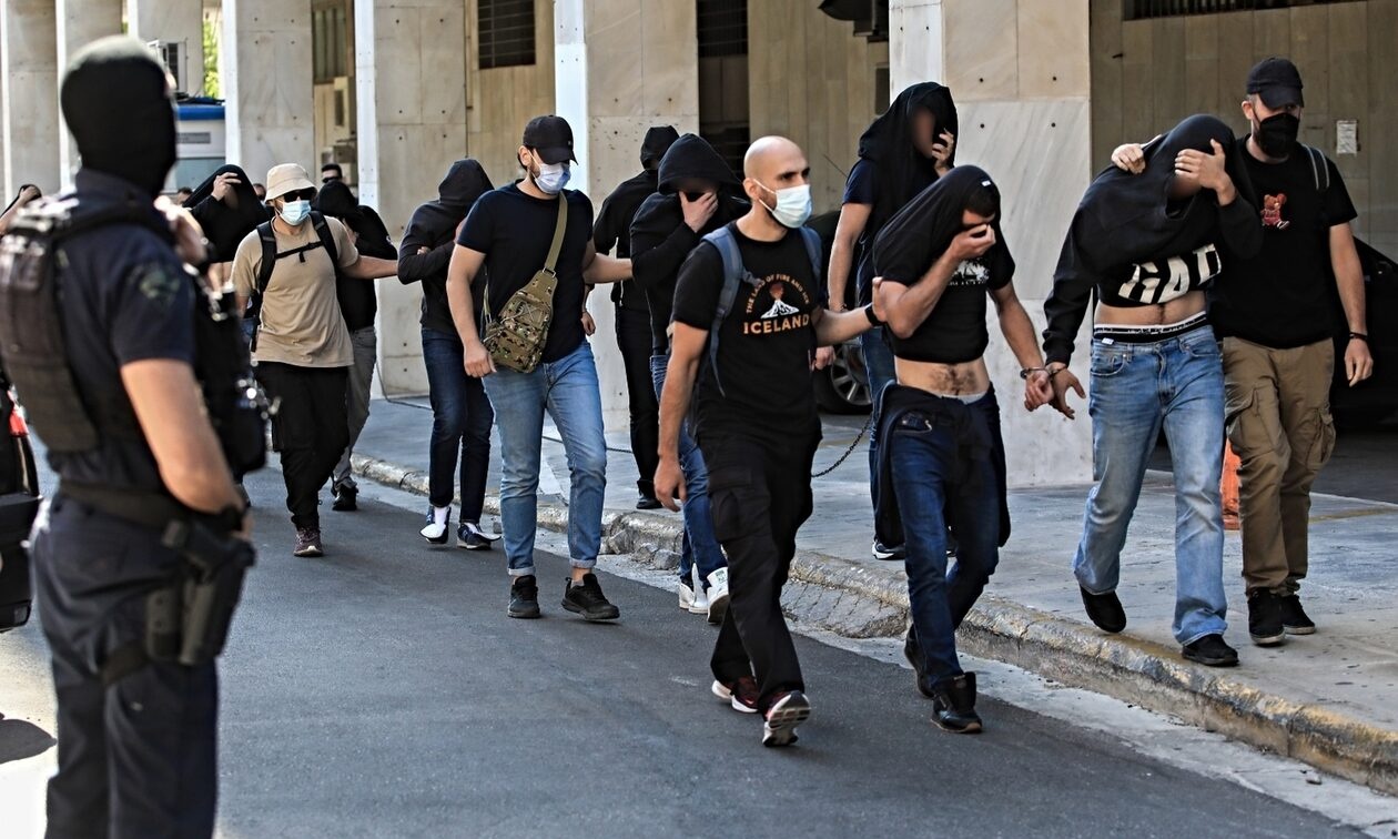 Νέα Φιλαδέλφεια: Το «χαλασμένο τηλέφωνο» της ΕΛΑΣ – Αδιάβαστες διαταγές και παραλείψεις
