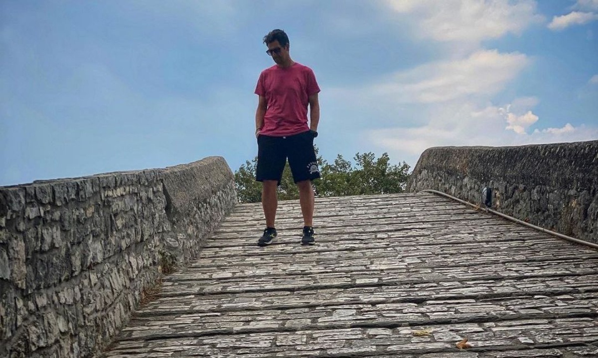 Απόστολος Ρουβάς: Στην Άρτα με την εγκυμονούσα σύντροφό του