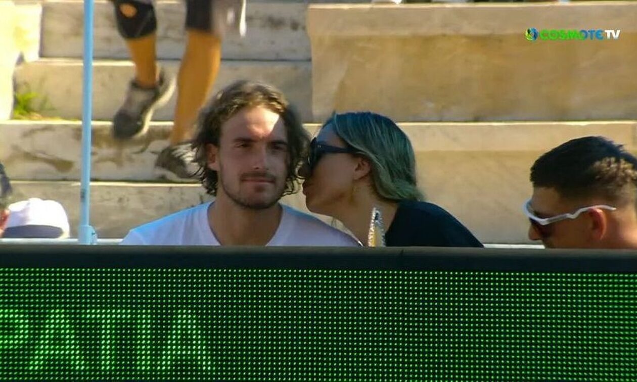 Davis Cup: Βίντεο με το φιλί της Μπαντόσα στον Τσιτσιπά στο Καλλιμάρμαρο