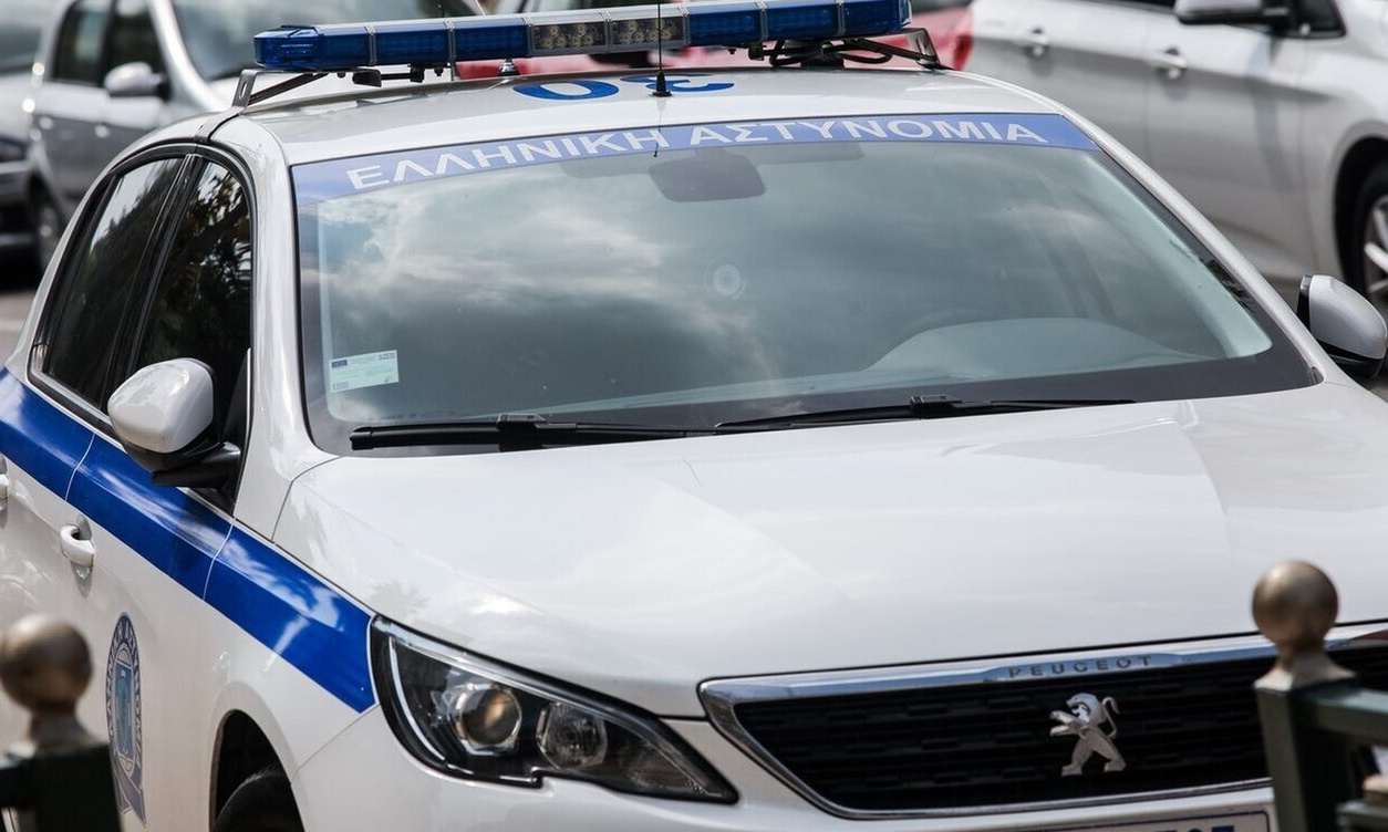 Θεσσαλονίκη: Πολίτες έπιασαν «στα πράσα» ληστή την ώρα που πήγε να διαρρήξει χρυσοχοείο