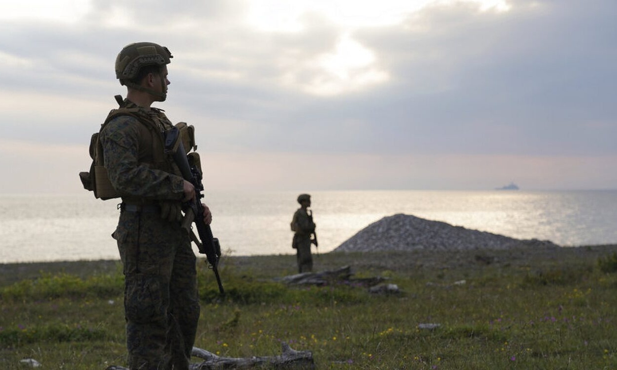 Σουηδία: Άγριες συγκρούσεις μεταναστών στους δρόμους - Κατεβάζουν τον στρατό