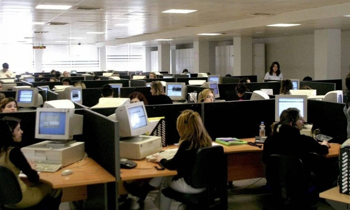Τριπλή αύξηση θα δουν στους μισθούς τους οι δημόσιοι υπάλληλοι