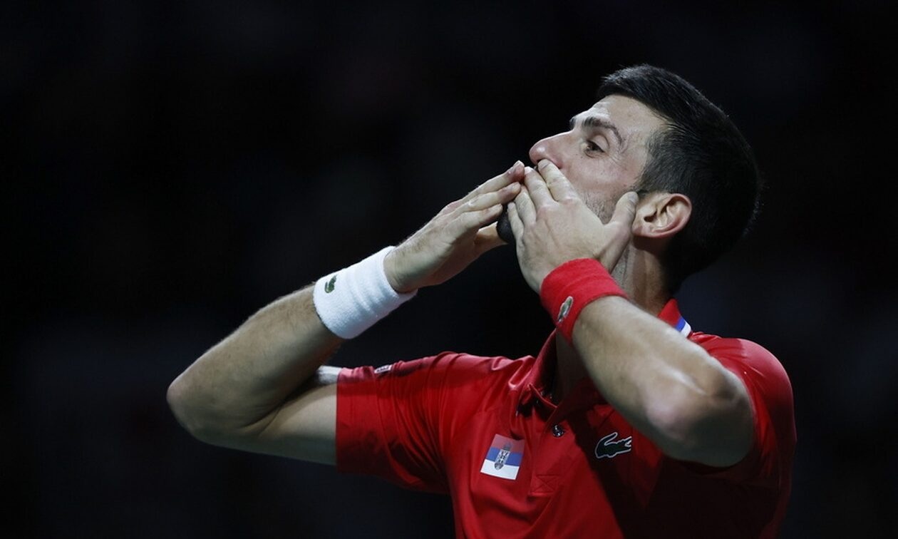 Νόβακ Τζόκοβιτς: Τσακώθηκε με Βρετανούς φιλάθλους - Τους έστειλε «φιλιά» και φώναξε «σκάσε» (videos)