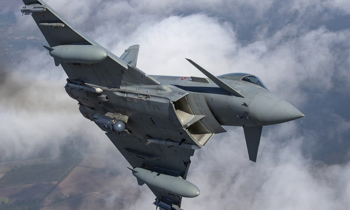 Η Ε.Ε. εξοπλίζεται πυρετωδώς: Ρεκόρ 270 δισ. για αμυντικές δαπάνες το 2023