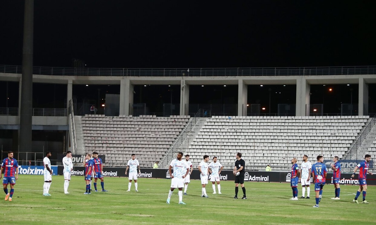 Super League, Βόλος-Ολυμπιακός 2-2: Από διαφήμιση, ντροπή του ποδοσφαίρου