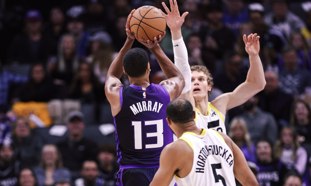 NBA: Λίγα πράγματα ο Βεζένκοφ στη νίκη των Κινγκς – «Όργια» Μάρεϊ με 12/15 τρίποντα!