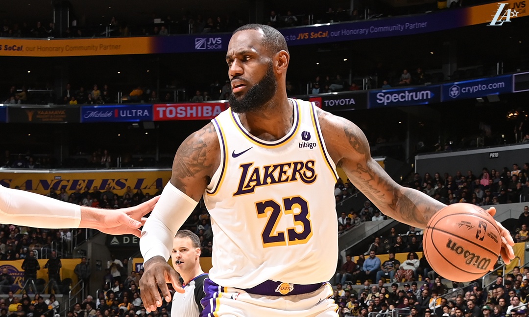 NBA: «Αφεντικό» στο Λος Άντζελες οι Λέικερς - Διψήφιος ο Βεζένκοφ στην συντριβή των Κινγκς (videos)