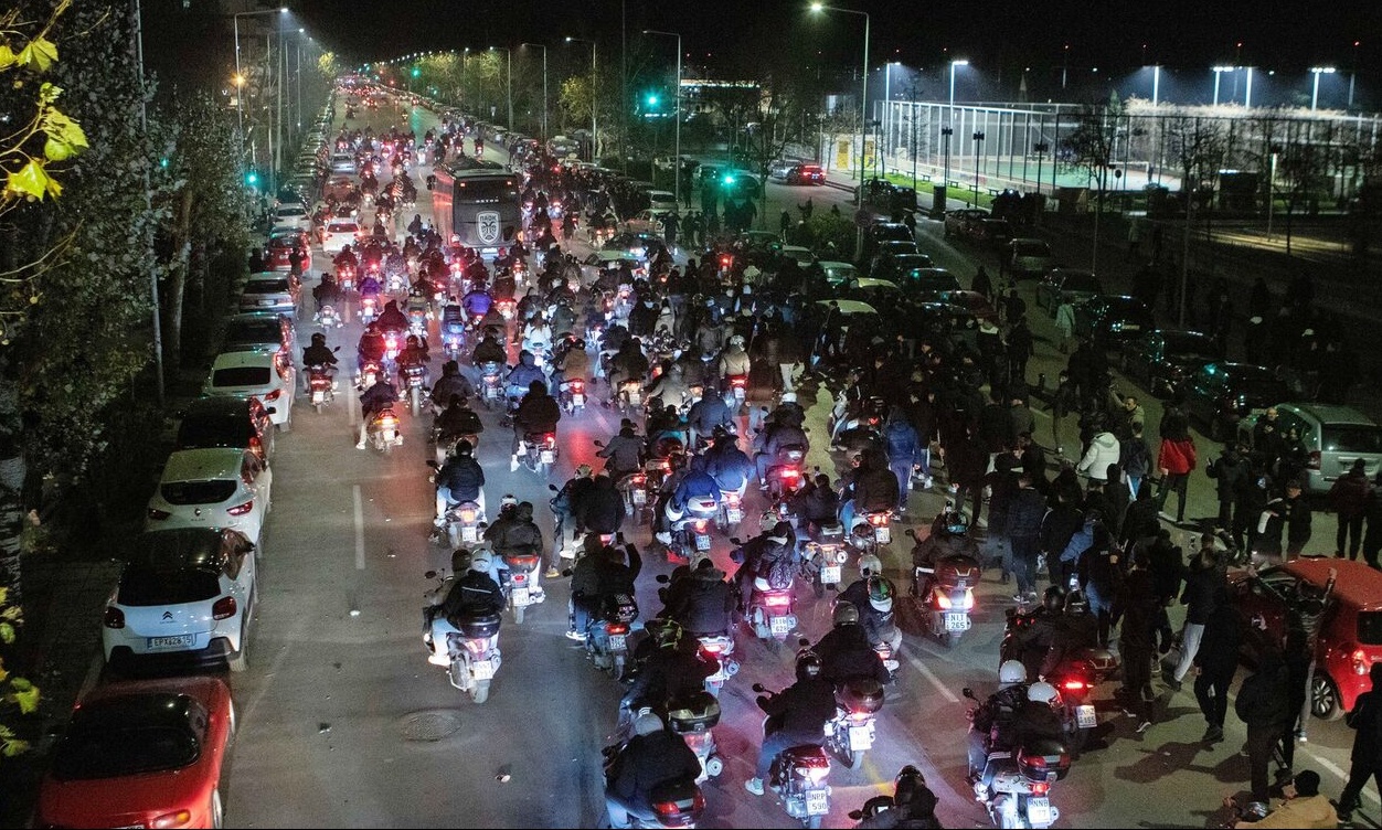 ΠΑΟΚ-Παναθηναϊκός: Αποθέωση στο ξενοδοχείο, συνοδεία στην Τούμπα