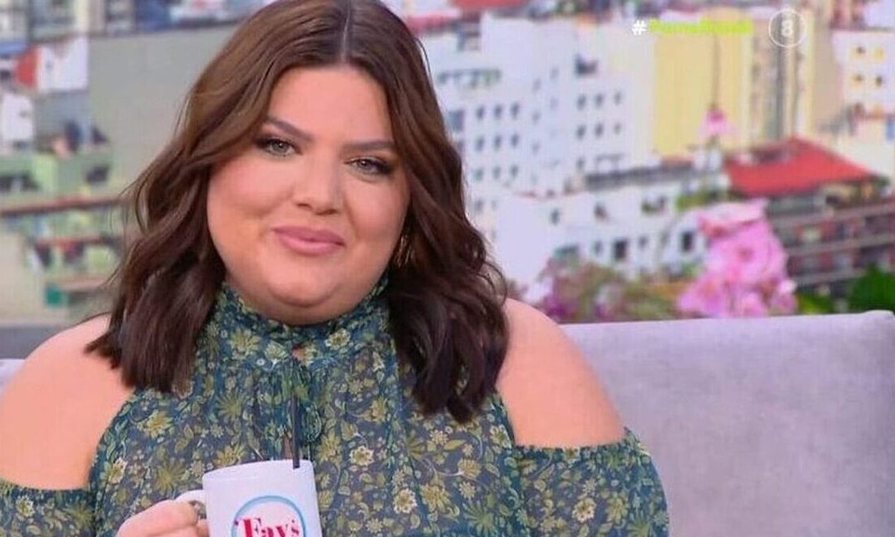 Δανάη Μπάρκα: Έχουν σταματήσει την επικοινωνία με τον Φίλιππο Τσαγκρίδη μετά το ντόρο με τα φιλιά