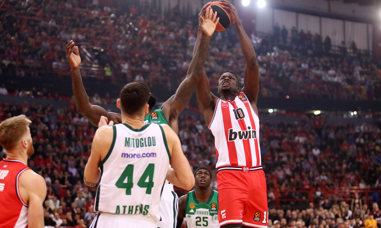 Ολυμπιακός: Ανακοίνωσε την επέκταση του Φαλ με… Απαράδεκτους – «Ερυθρόλευκος» ως το 2027