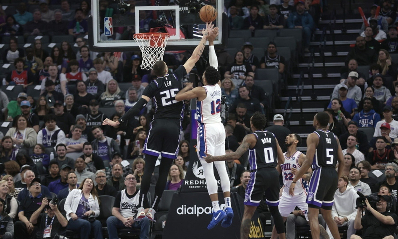 NBA: Στην 6η θέση της Δύσης οι Κινγκς - Πέρασαν από τη Γιούτα οι Μάβερικς | Τα αποτελέσματα