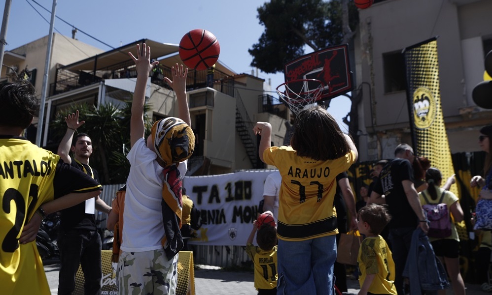 100 χρόνια ΑΕΚ: Όμορφες εικόνες στη Νέα Φιλαδέλφεια – Γέμισε παιδάκια η «OPAP Arena» (photos)