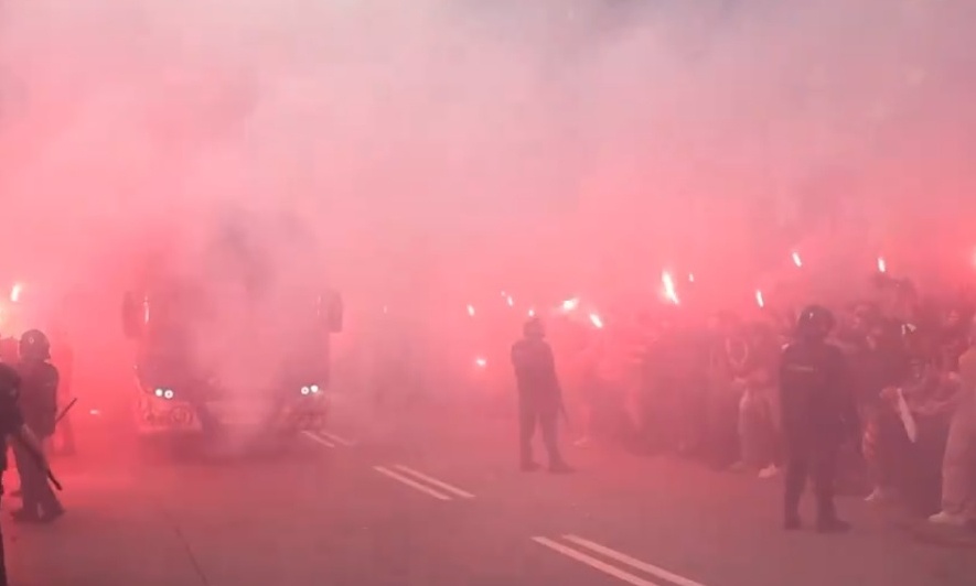 Γκάφα ολκής από οπαδούς της Μπαρτσελόνα - Επιτέθηκαν στο πούλμαν της ομάδας τους (vid)