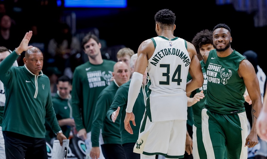 NBA: Το πρόγραμμα της σειράς των Μπακς με τους Πέισερς