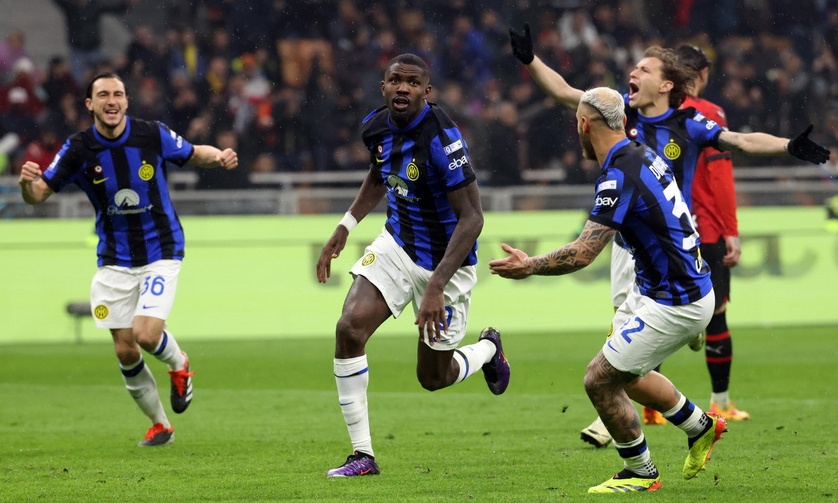 Serie A: Πρωταθλήτρια η Ίντερ - Έκανε φιέστα στο επεισοδιακό ντέρμπι με τη Μίλαν