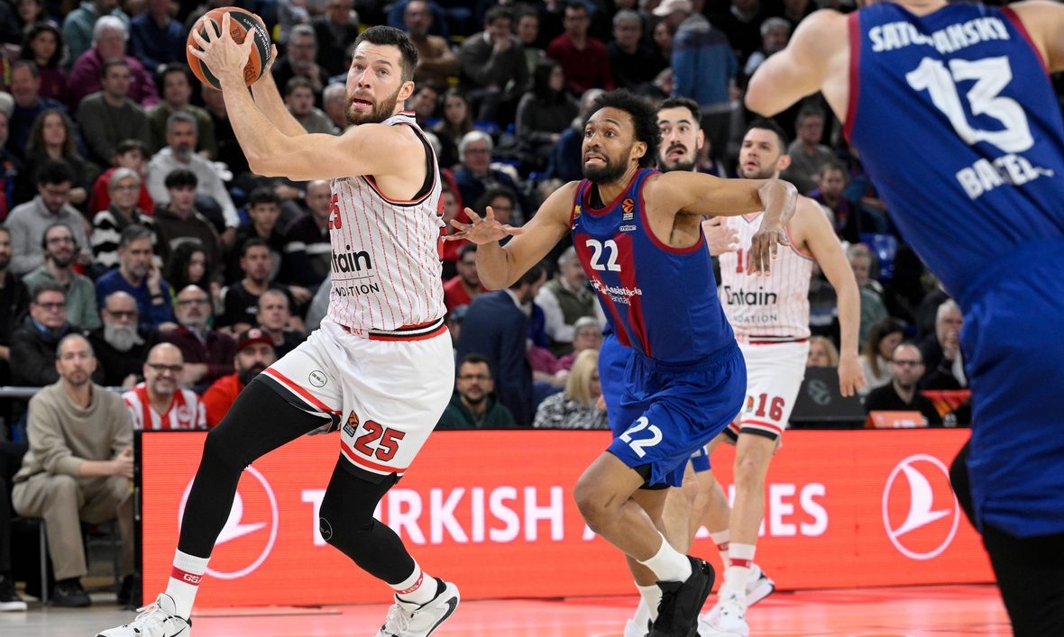Πανέτοιμος για το Game 1, κόντρα στην Μπαρτσελόνα, ο Ολυμπιακός