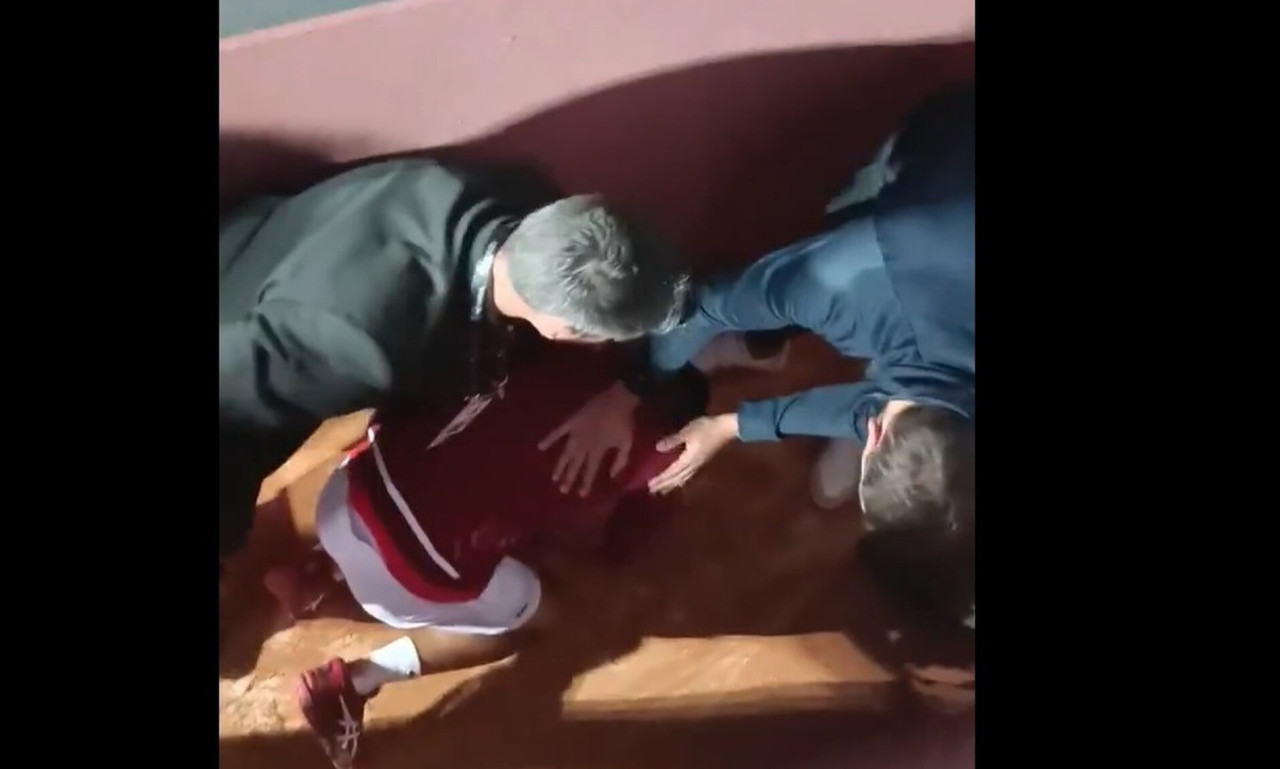 Σωριάστηκε από παγούρι στο κεφάλι του Τζόκοβιτς!