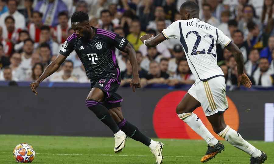 Μεταγραφές, Μπάγερν Μονάχου: Θέλει να κρατήσει Ντέιβις ο Κομπανί