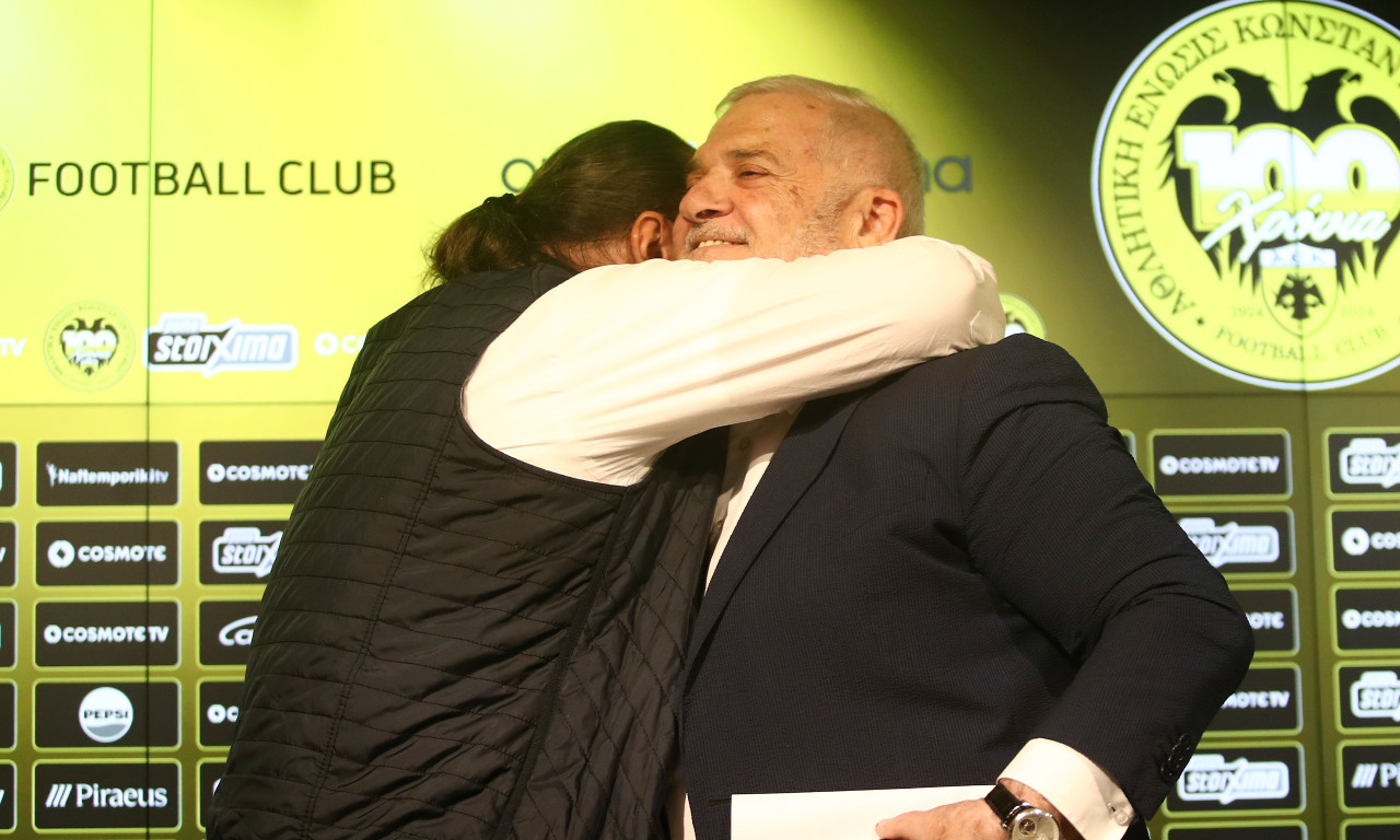 AEK: Συγκινημένος ο Μελισσανίδης – Η θερμή αγκαλιά με τον Ηλιόπουλο