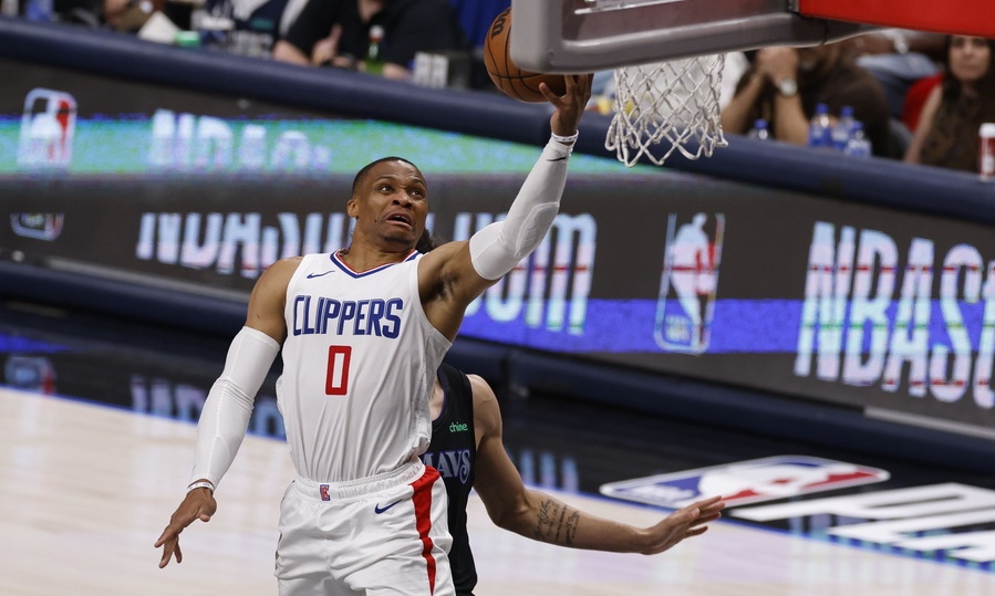 NBA: Μένει στους Κλίπερς ο Ουέστμπρουκ