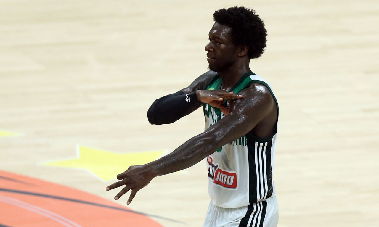 Ναν στο Onsports.gr: «Ξεπέρασε τις προσδοκίες μου, η ζωή μου είναι καλή εδώ»