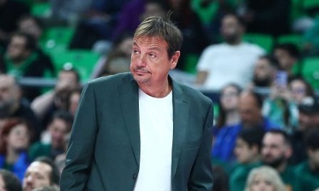 Αταμάν: «Πρέπει να παίξουμε μπάσκετ… εκτός έδρας, θα ξέρουμε το βράδυ για τον Σλούκα»