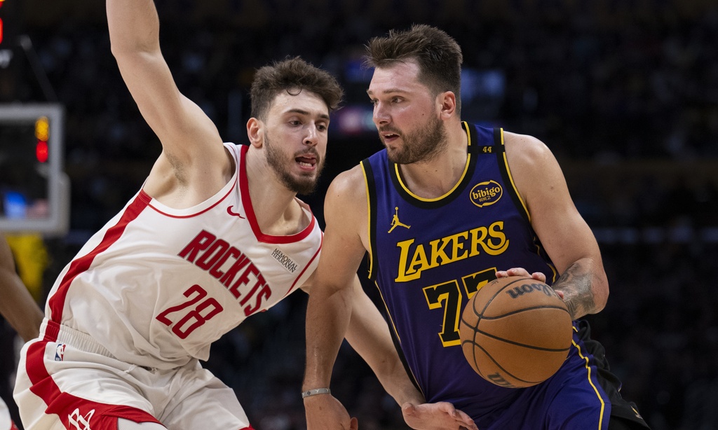 NBA: Με ηγέτη τον Ντόντσιτς οι Λέικερς, 9 ματς αήττητοι με ρεκόρ οι Σέλτικς – Όλα τα αποτελέσματα