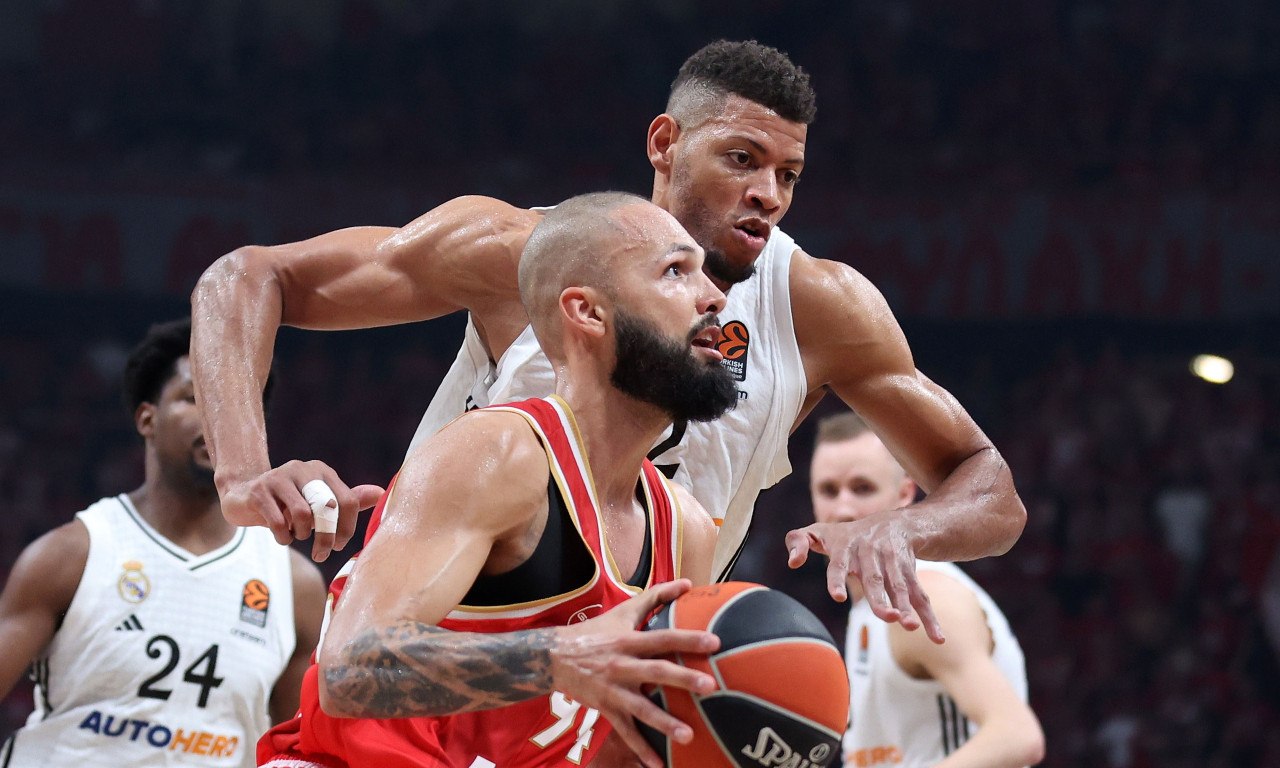 Ολυμπιακός – Ρεάλ Μαδρίτης 77-71: Οι ερυθρόλευκοι έκαναν το 2-0 και πλησίασαν στο Άμπου Ντάμπι