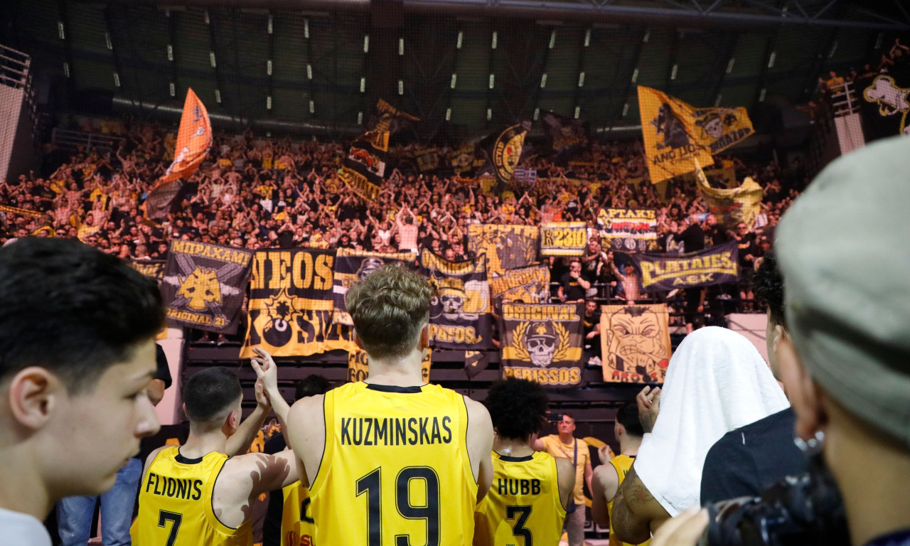 BCL Final Four 2025: Ο κόσμος αποθέωσε τους «κιτρινόμαυρους» και φώναξε συνθήματα με τους Ισπανούς