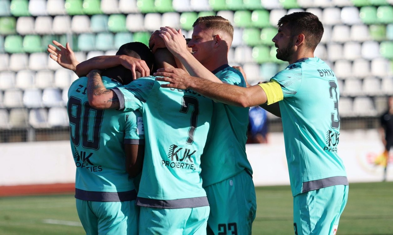 Super League: Άτυπη πρωτιά στα playouts ο Λεβαδειακός – Νίκη και για τον Παναιτωλικό