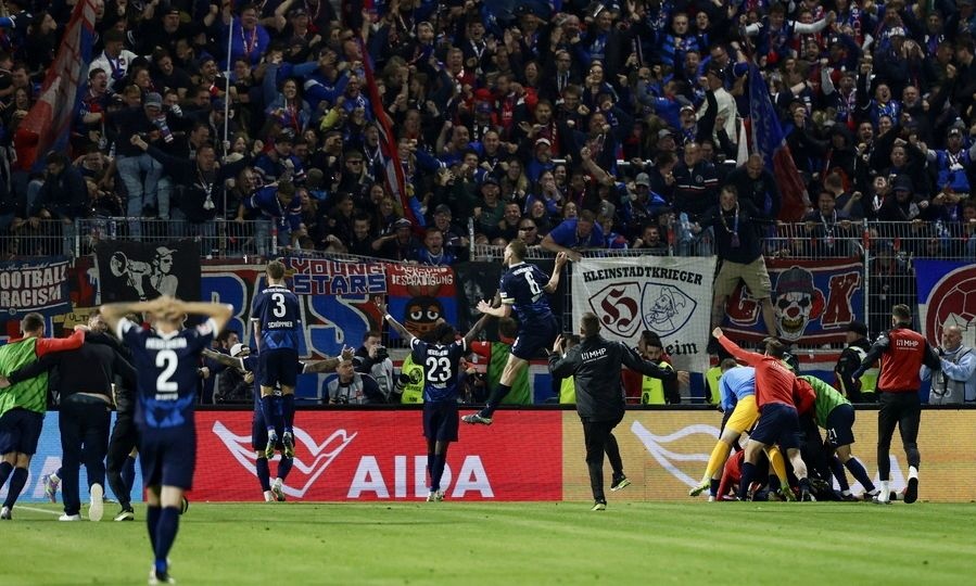 Bundesliga: Η Χάιντενχαϊμ έμεινε στην κατηγορία με buzzer beater στο 95’!