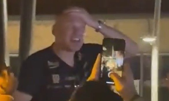 Έκανε τρεμπλ στην Τουρκία και το γιόρτασε με Βίσση και ελληνικά ο Γιασικεβίτσιους!