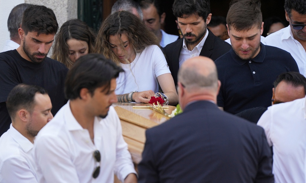 Ντιόγκο Ζότα: Τραγικές φιγούρες η σύζυγος κι οι γονείς του Πορτογάλου