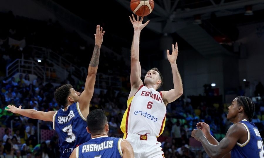 Eurobasket 2025: Η Ισπανία κυριάρχησε κόντρα στην Κύπρο, το Ισραήλ σόκαρε την Γαλλία