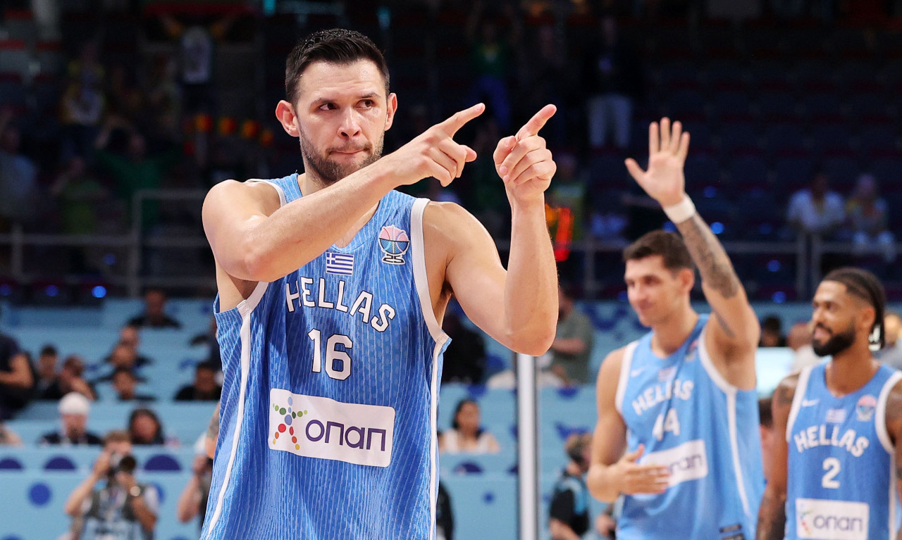 Παπανικολάου: «Όταν οι γονείς δεν είμαστε τα σωστά παραδείγματα, πρέπει όλοι να αλλάξουμε τσιπάκι»