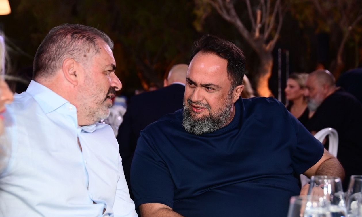 Νότιγχαμ Φόρεστ: Συμφωνία με Ποστέκογλου μετά το «διαζύγιο» με Νούνο Εσπίριτο Σάντο