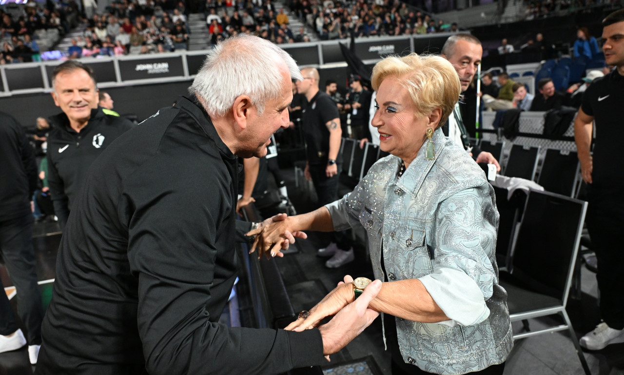 Η αγκαλιά της Δέσποινας Γιαννακοπούλου με τον Ζέλικο Ομπράντοβιτς