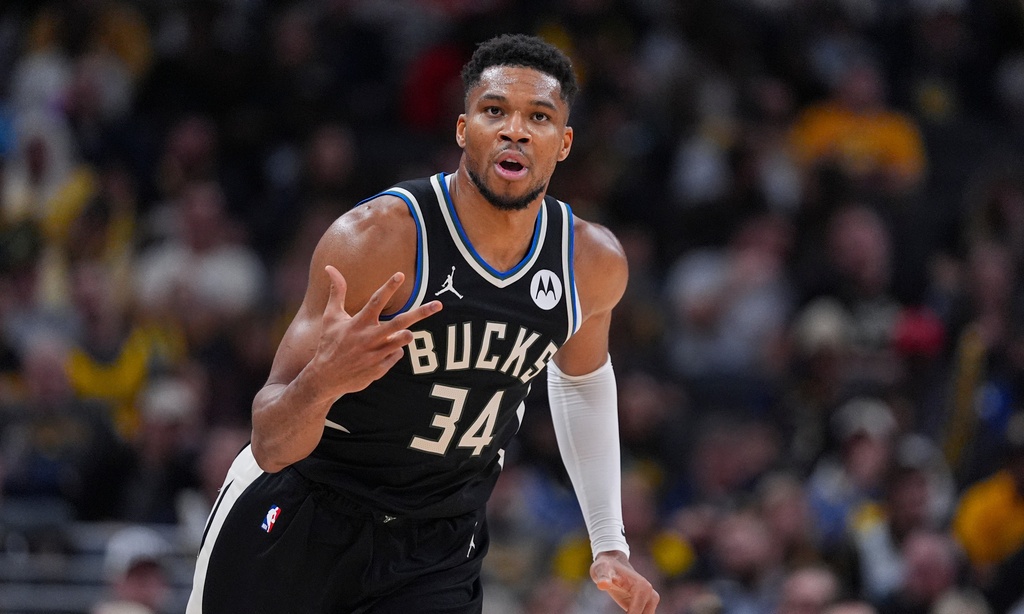 Γιάννης Αντετοκούνμπο: Ο… αγριεμένος «Greek Freak» έπιασε τους «ταύρους» από τα κέρατα!