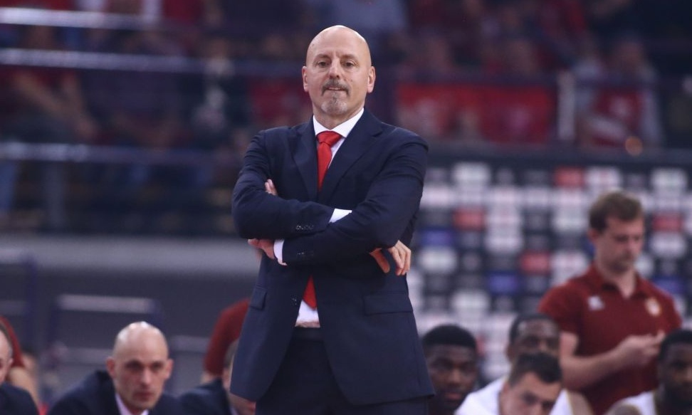 Ομπράντοβιτς: «Όλοι έτοιμοι, εκτός από τον Νταβίντοβατς»