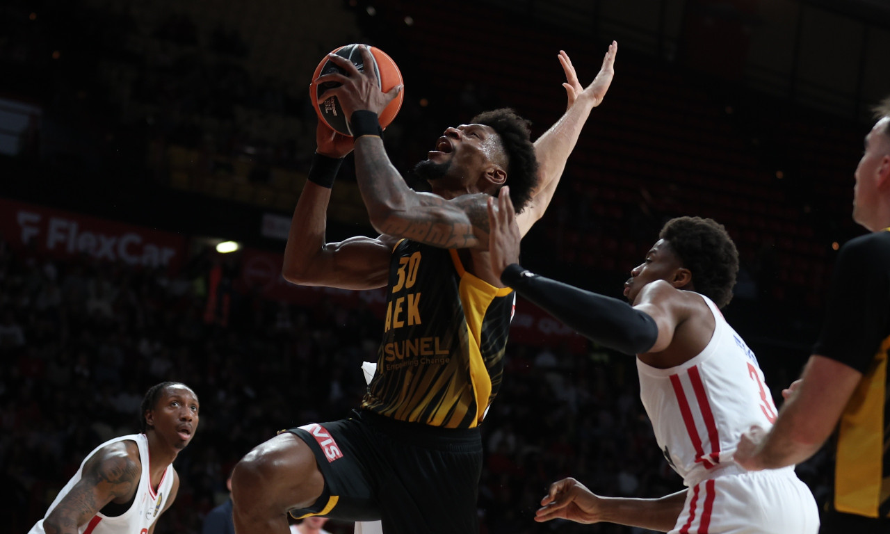 Ολυμπιακός – ΑΕΚ 100-93: Ο Σίλβα του έβαλε δύσκολα, αλλά ένα δεκάλεπτο του έφτασε!