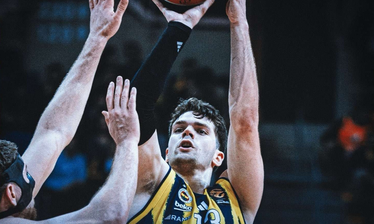 Euroleague: Η Φενέρμπαχτσε πήρε το θρίλερ με Μπαρτσελόνα
