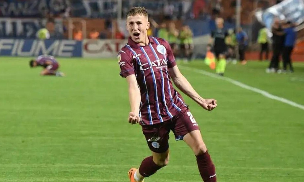 «Βράζουν» οι οπαδοί της Ρίβερ Πλέιτ με τον Σαντίνο Αντίνο