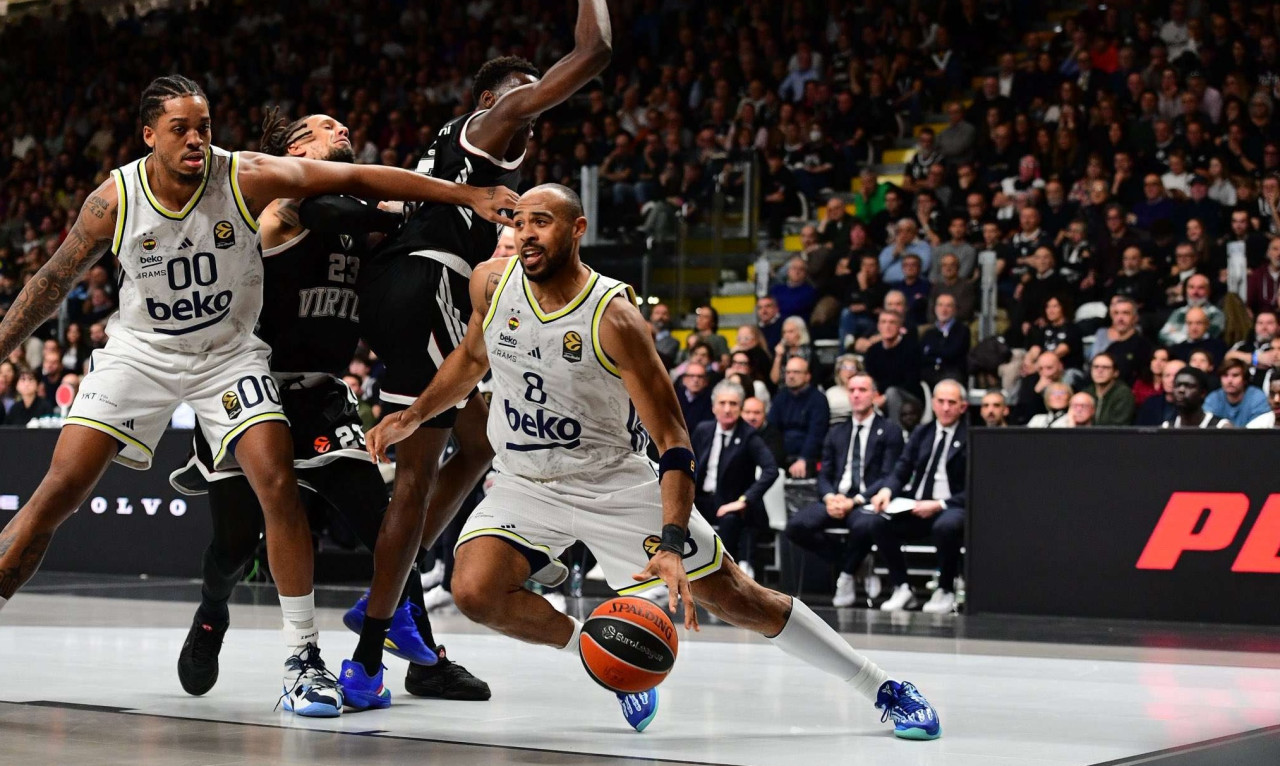 Euroleague: «Διπλό» της Φενέρμπαχτσε στην Μπολόνια