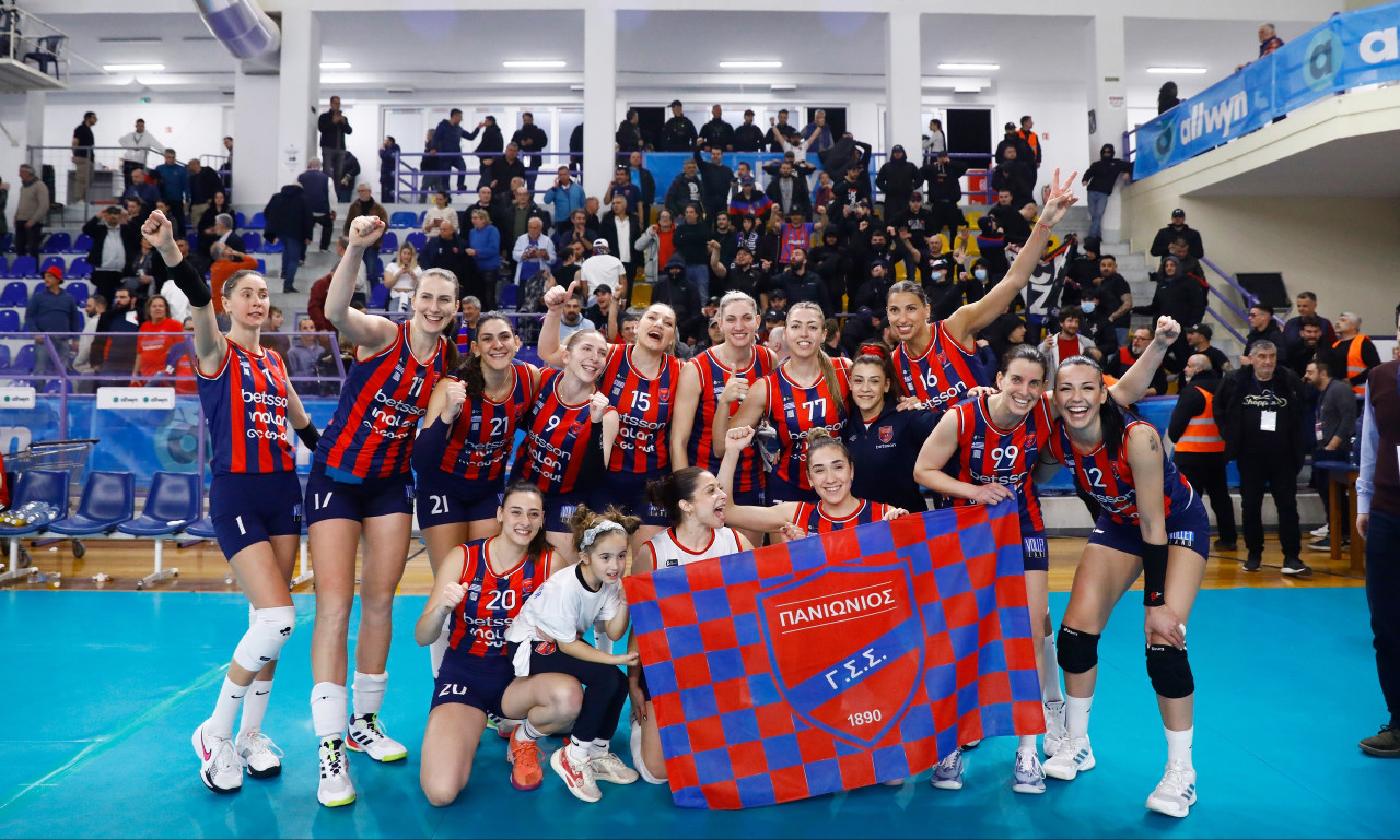 Final-4 Κυπέλου βόλεϊ γυναικών: Θριαμβευτική πρόκριση του Πανιώνιου στον τελικό