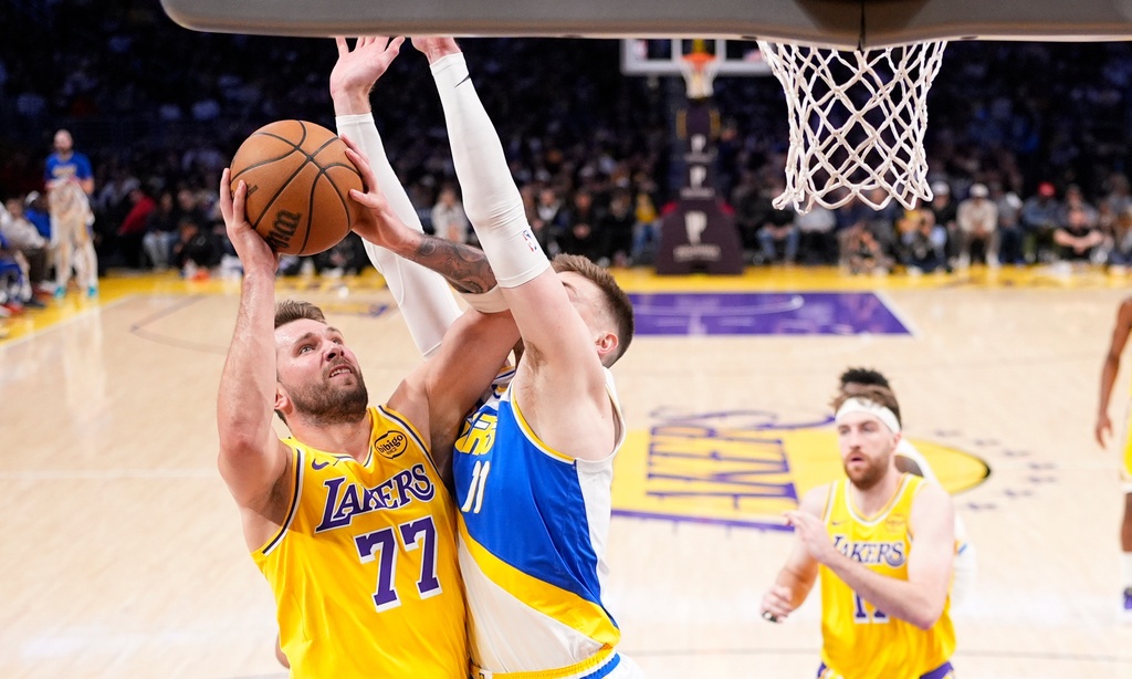 NBA: Ηγετική και ιστορική 40άρα Ντόντσιτς κόντρα στους Πέισερς - Τα αποτελέσματα και highlights