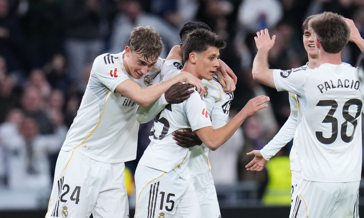 Ρεάλ Μαδρίτης: Μυθική γκολάρα Γκιουλέρ πίσω από τη σέντρα!